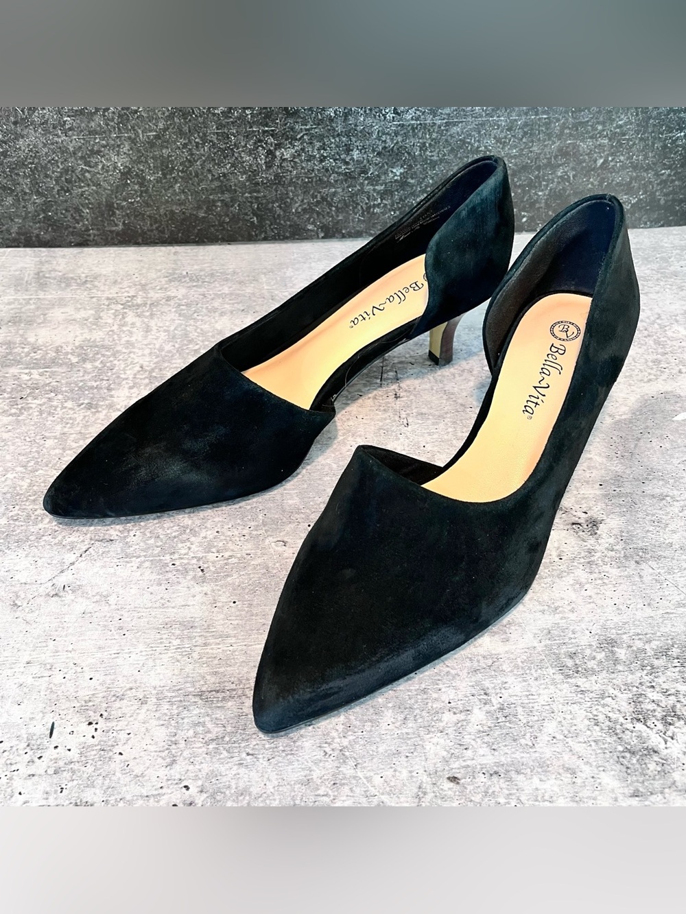 Bella Vita Black Suede Kitten Heel Pumps, 10, Leather, 2” Heel